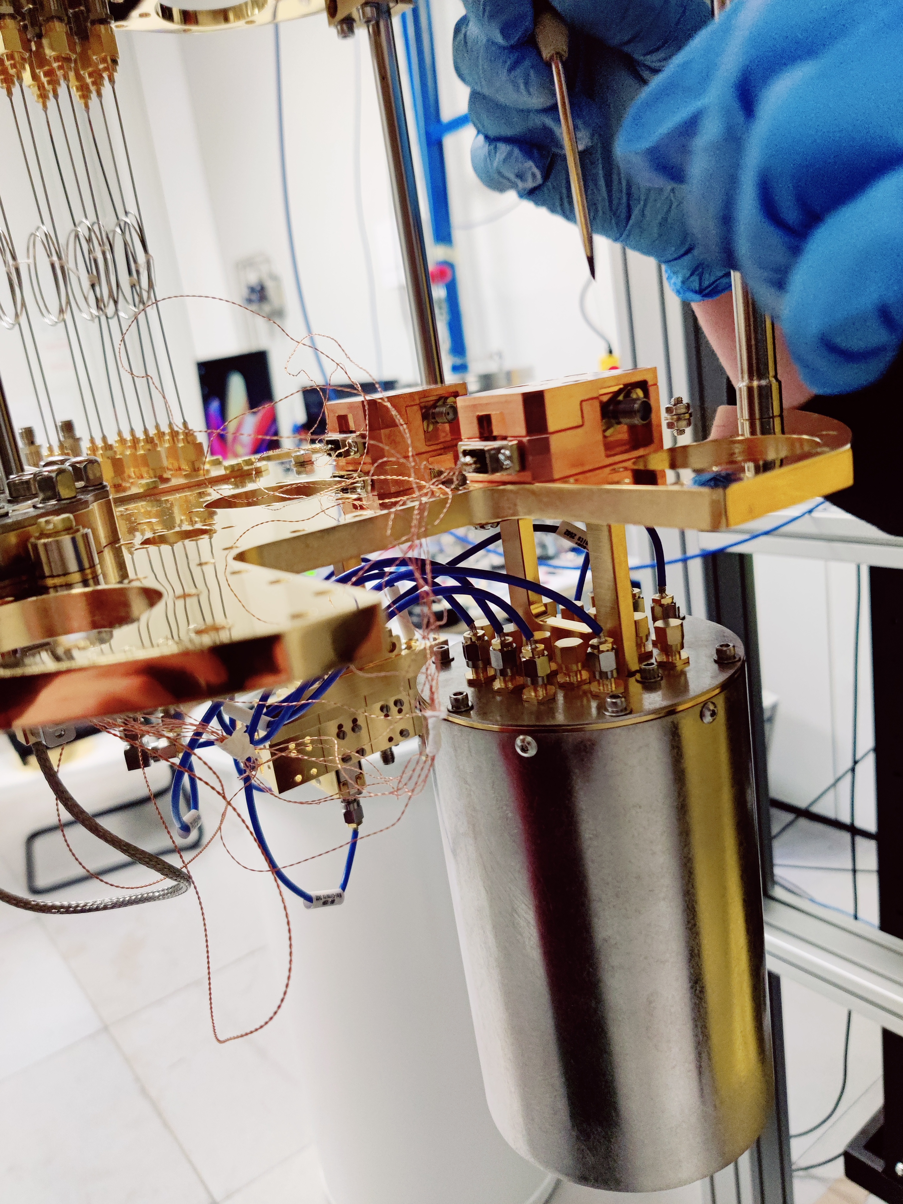 Superconducting Qubits Cryostat